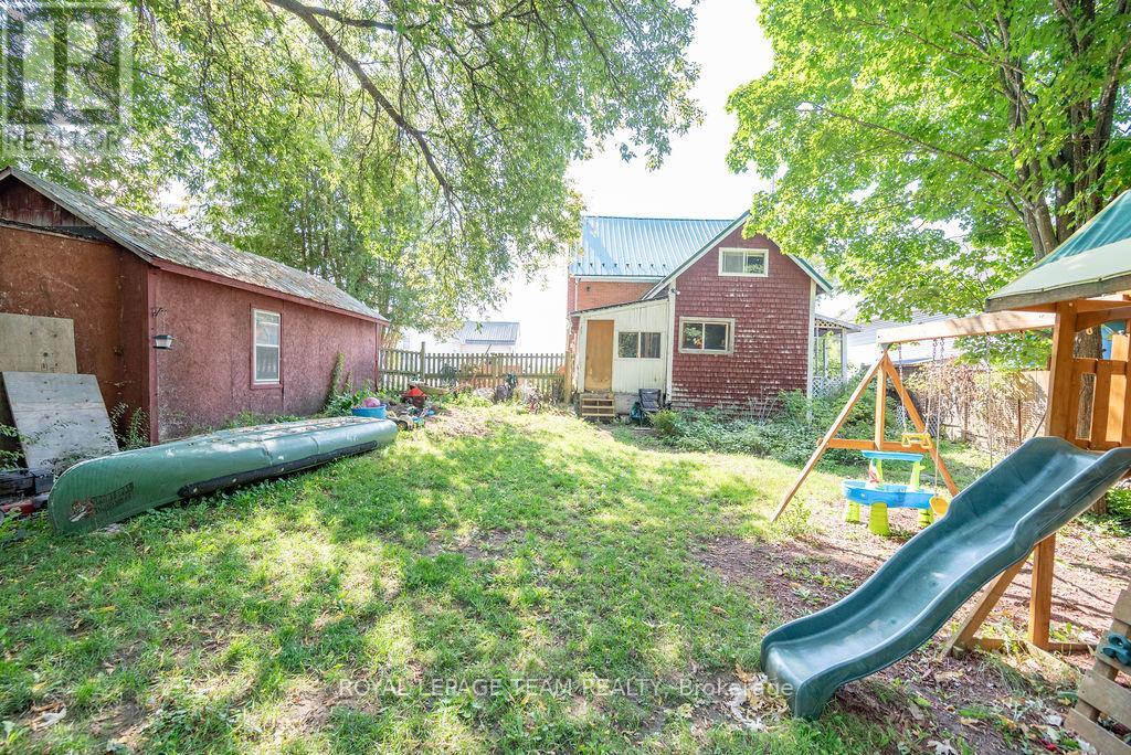 11168 60 Highway, North Algona Wilberforce, Ontario  K0J 1X0 - Photo 10 - X12596414