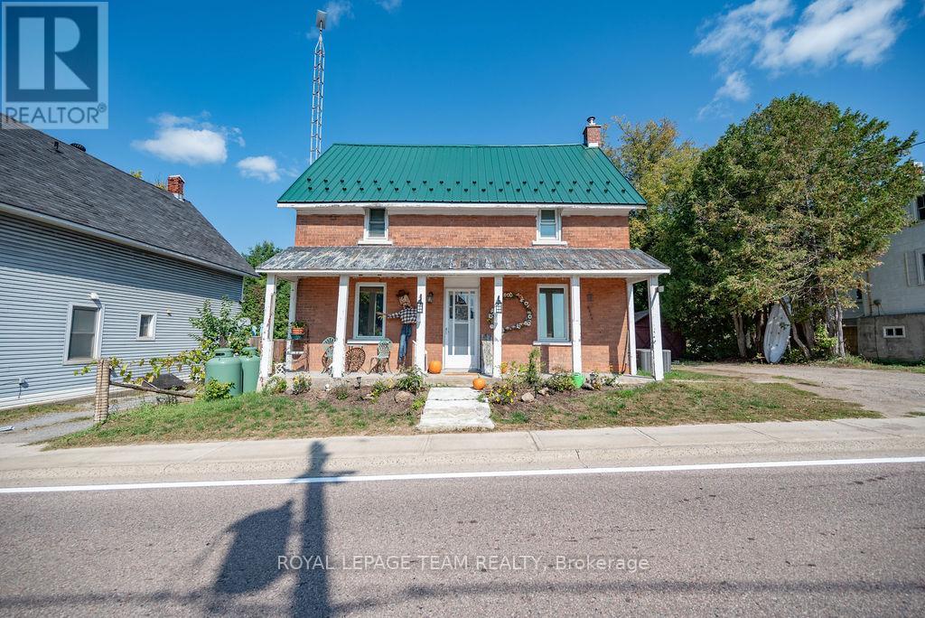 11168 60 Highway, North Algona Wilberforce, Ontario  K0J 1X0 - Photo 2 - X12596414