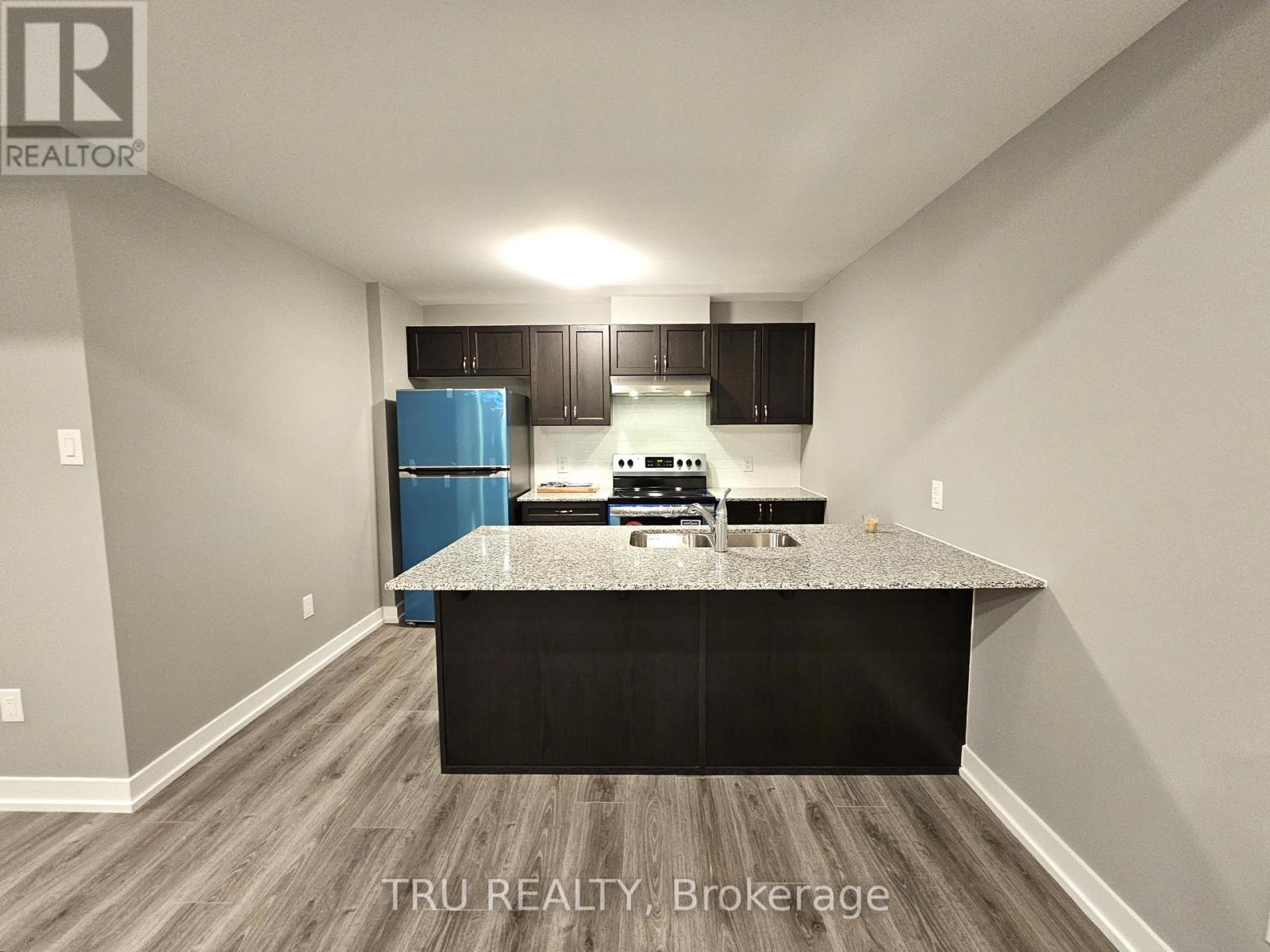 230 Anyolite Private, Ottawa, Ontario  K2J 7J3 - Photo 5 - X12596396