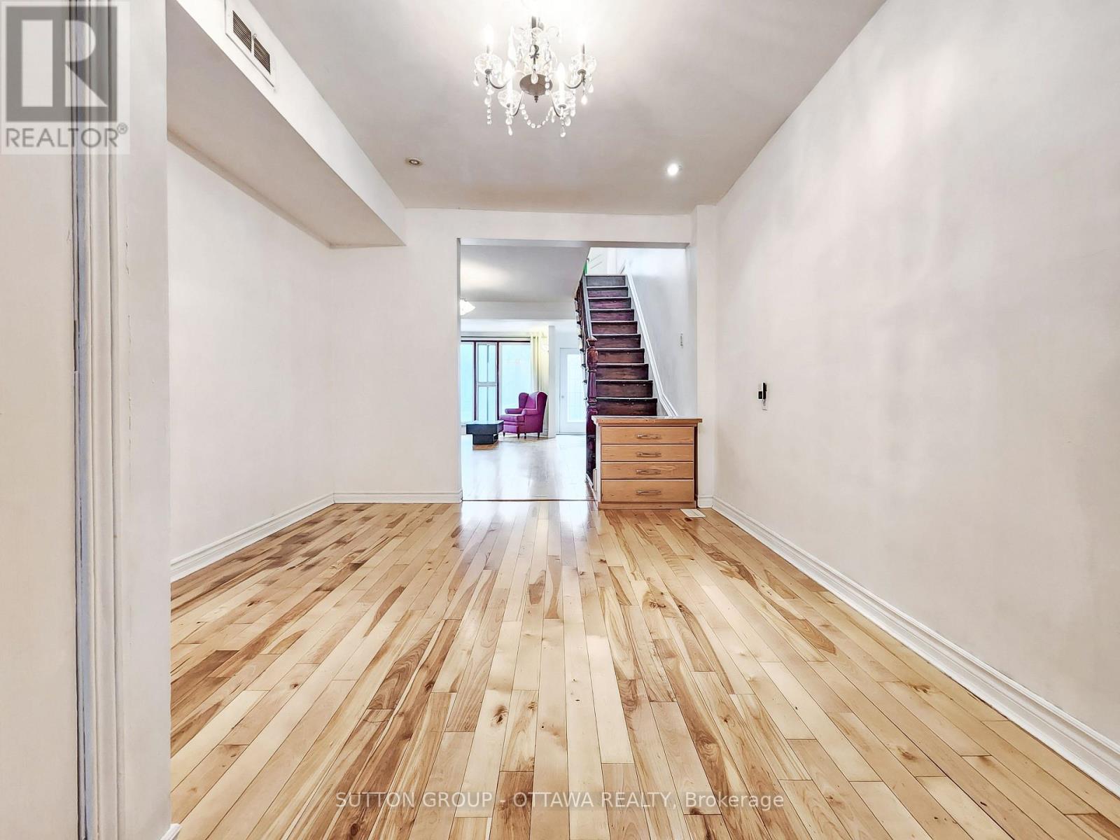 171 Cathcart Street, Ottawa, Ontario  K1N 5C1 - Photo 8 - X12596418