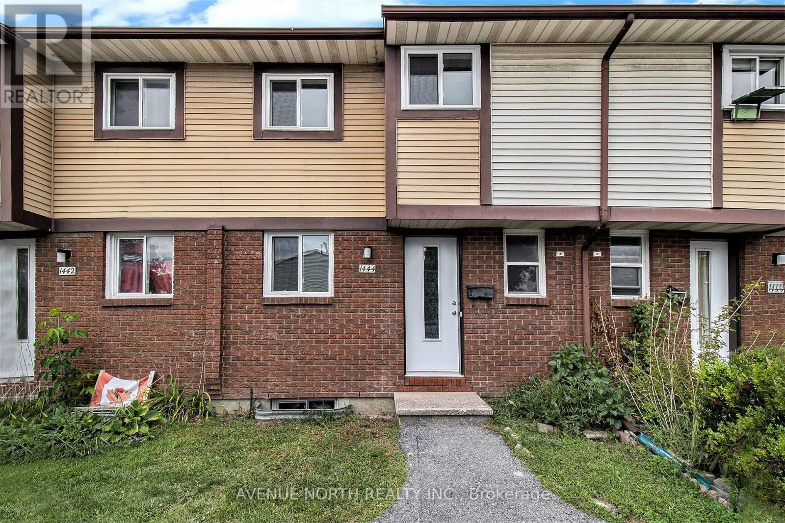 18 - 1444 Foxwell Street, Ottawa, Ontario  K1B 5J4 - Photo 2 - X12596422