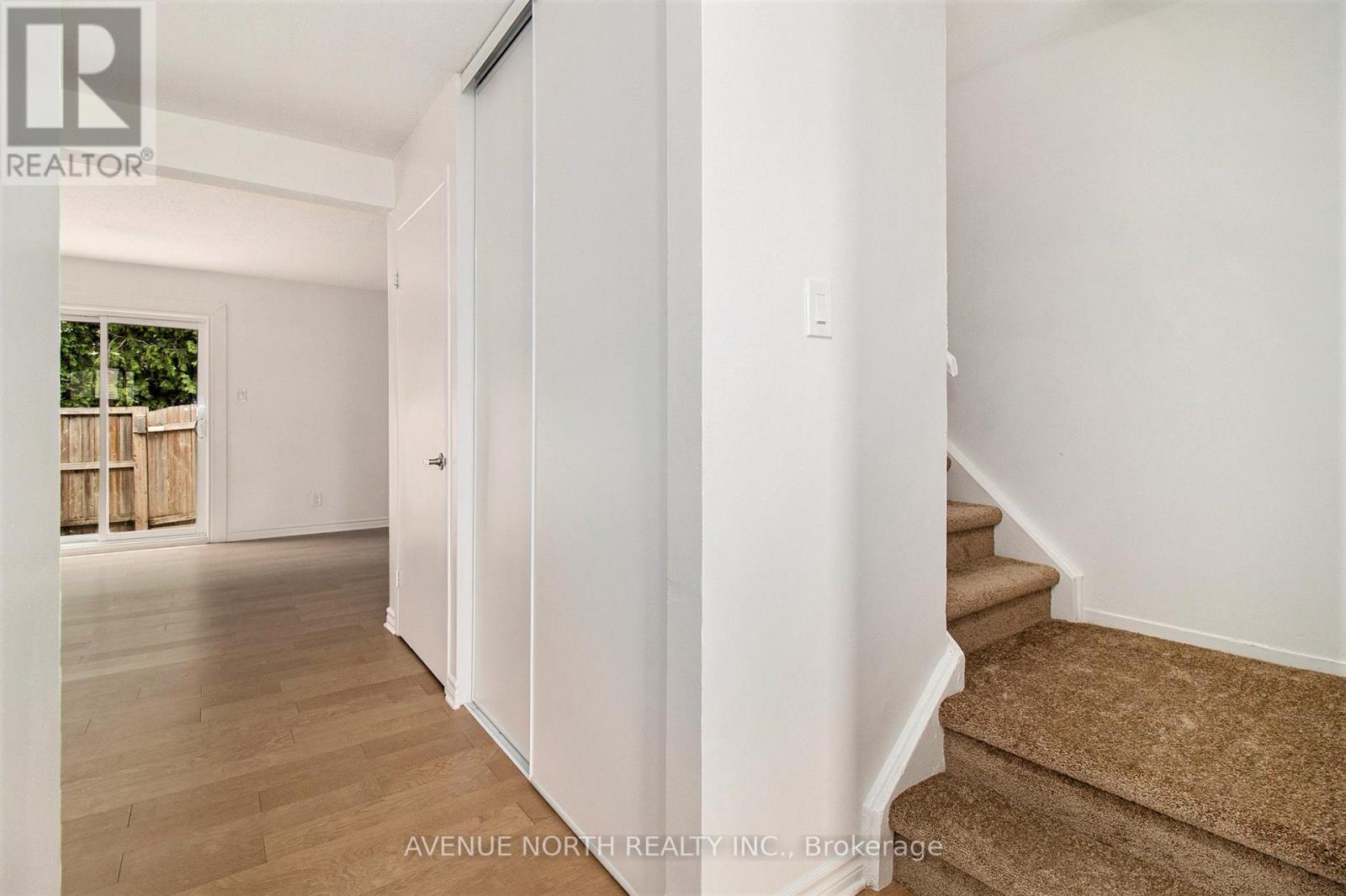 18 - 1444 Foxwell Street, Ottawa, Ontario  K1B 5J4 - Photo 4 - X12596422