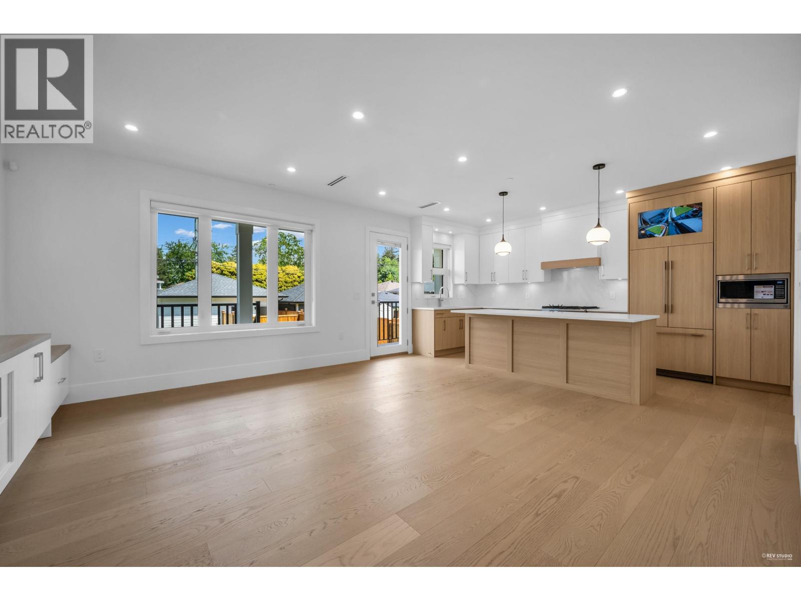 3673 E 48th Avenue, Vancouver, British Columbia  V5S 1J1 - Photo 1 - R3071482