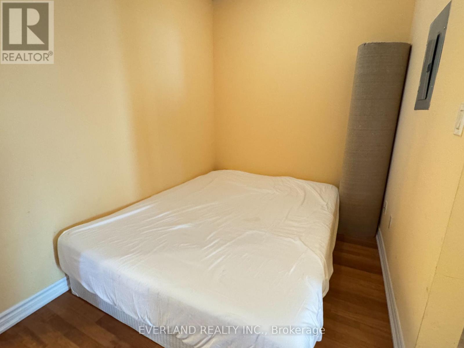 3009 - 761 Bay Street, Toronto, Ontario  M5G 2R2 - Photo 8 - C12596392