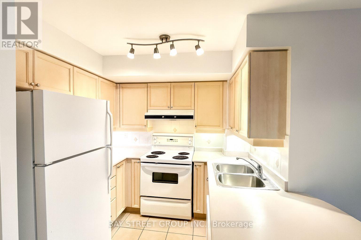 1213 - 3 Rean Drive E, Toronto, Ontario  M2K 1H1 - Photo 17 - C12596394