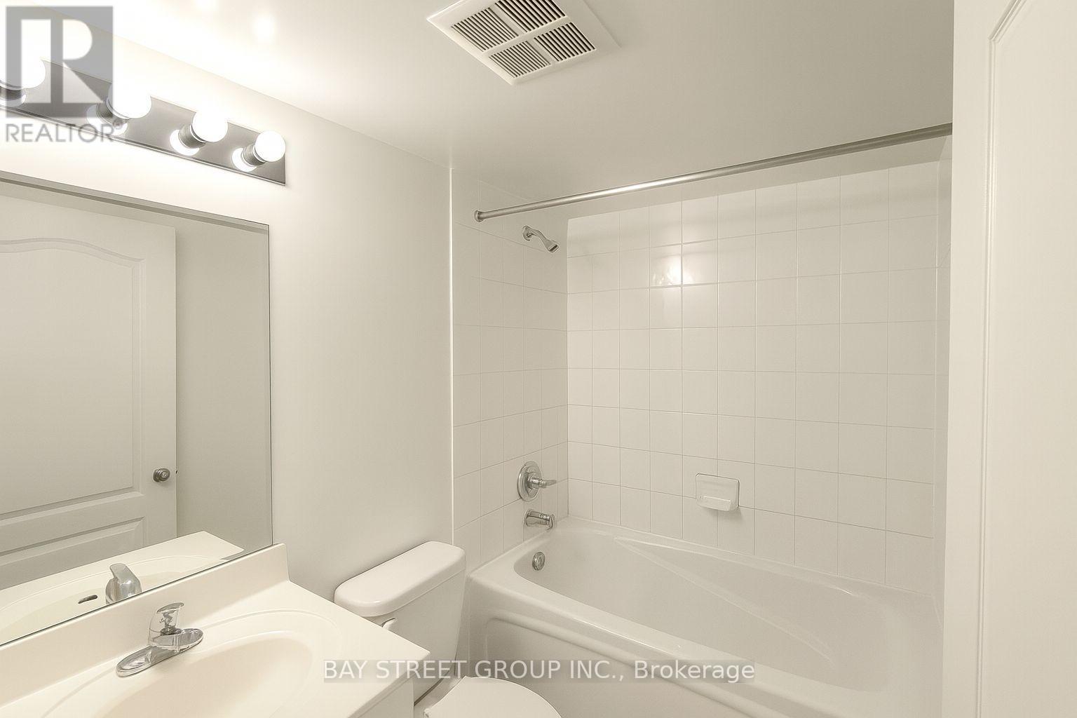 1213 - 3 Rean Drive E, Toronto, Ontario  M2K 1H1 - Photo 18 - C12596394