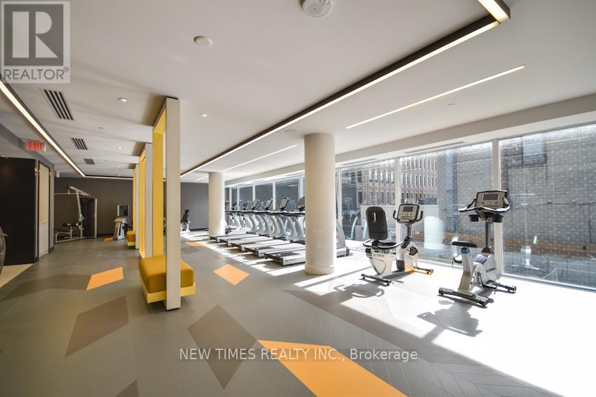 2011 - 30 Roehampton Avenue, Toronto, Ontario  M4P 1R2 - Photo 4 - C12596408