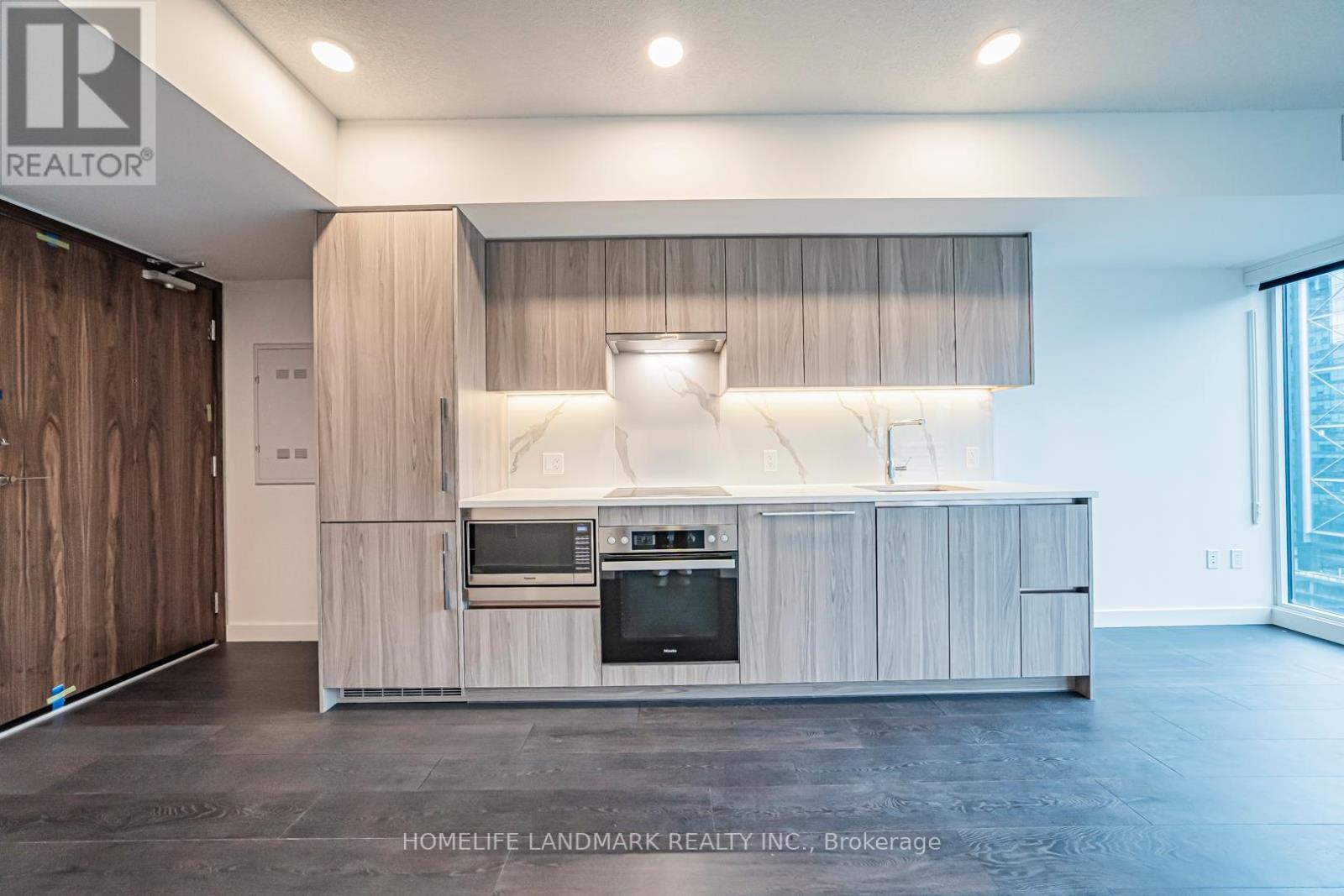 2315 - 1 Concord Cityplace Way, Toronto, Ontario  M5V 0X3 - Photo 16 - C12596426