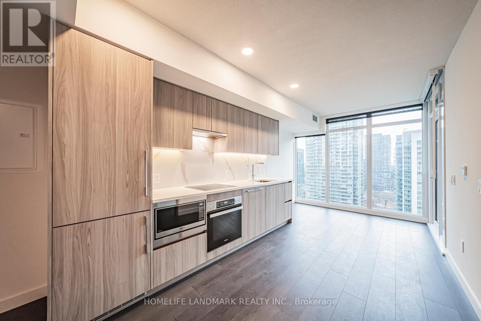 2315 - 1 Concord Cityplace Way, Toronto, Ontario  M5V 0X3 - Photo 17 - C12596426