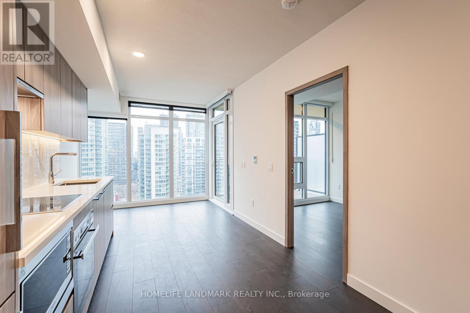 2315 - 1 Concord Cityplace Way, Toronto, Ontario  M5V 0X3 - Photo 19 - C12596426