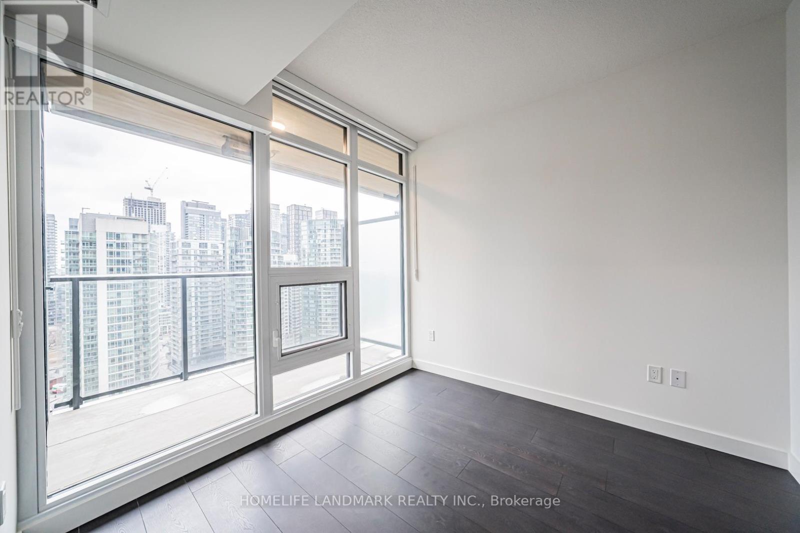 2315 - 1 Concord Cityplace Way, Toronto, Ontario  M5V 0X3 - Photo 22 - C12596426