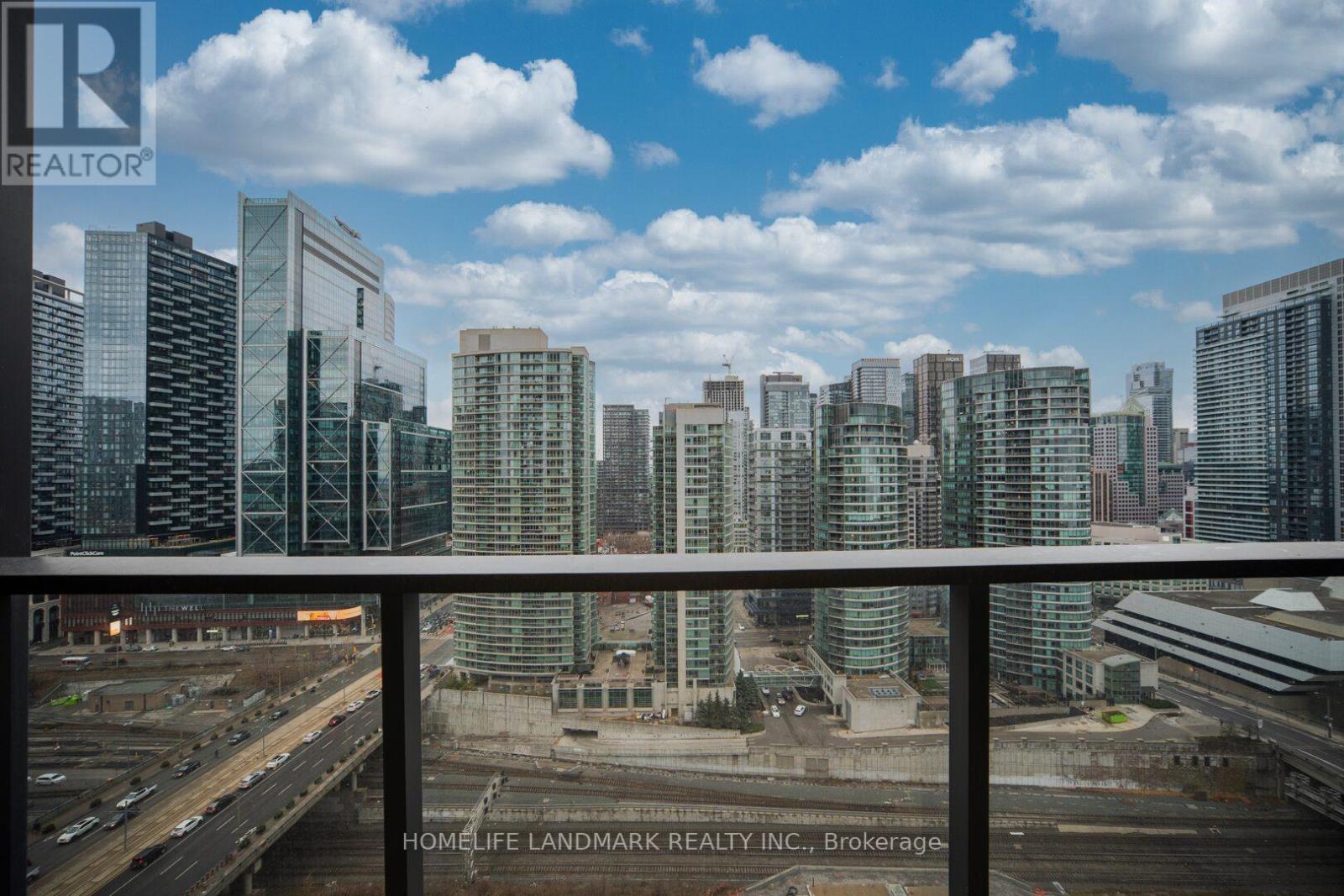 2315 - 1 Concord Cityplace Way, Toronto, Ontario  M5V 0X3 - Photo 33 - C12596426