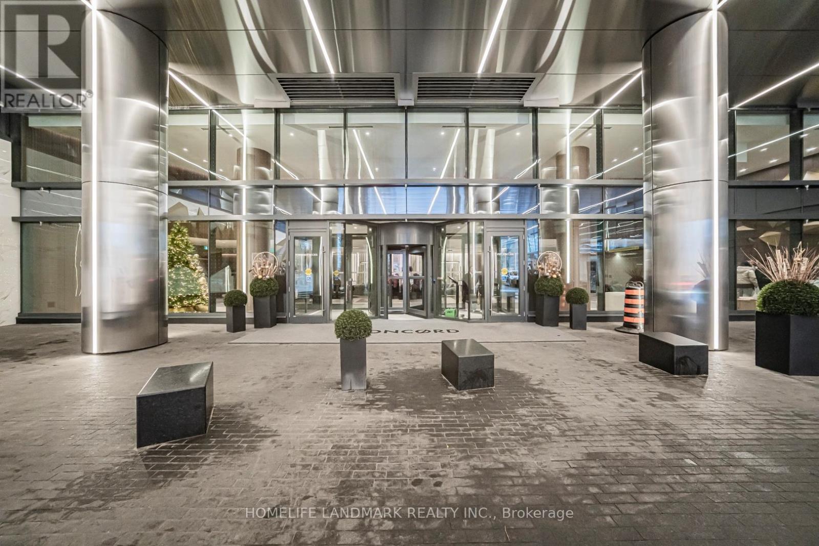 2315 - 1 Concord Cityplace Way, Toronto, Ontario  M5V 0X3 - Photo 4 - C12596426