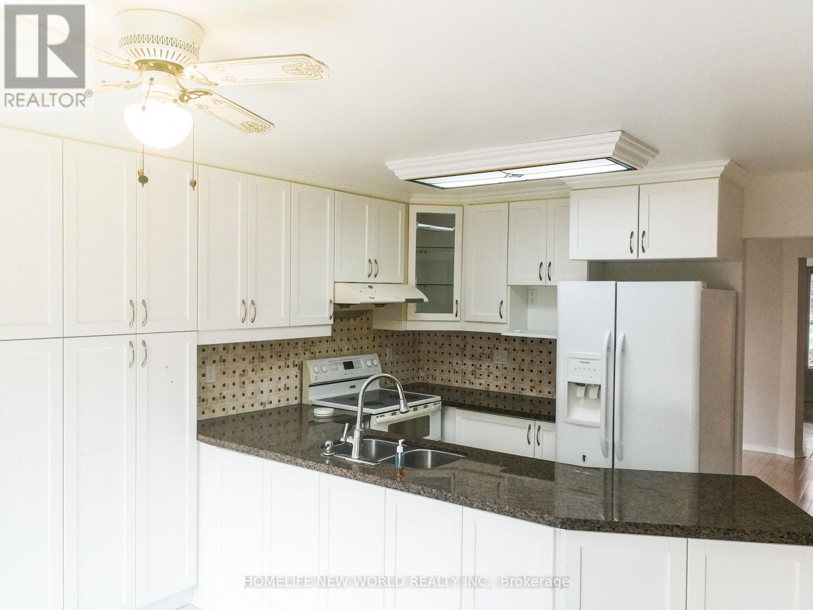 68 Militia Trail, Markham, Ontario  L3R 9G7 - Photo 5 - N12596424