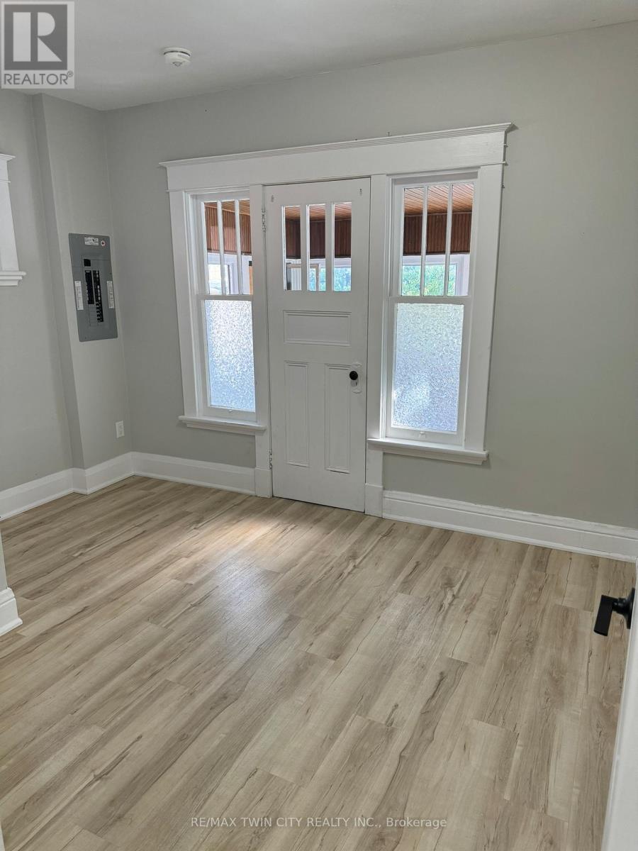 Main - 266 Dalhousie Street, Brantford, Ontario  N3S 3V2 - Photo 20 - X12596398