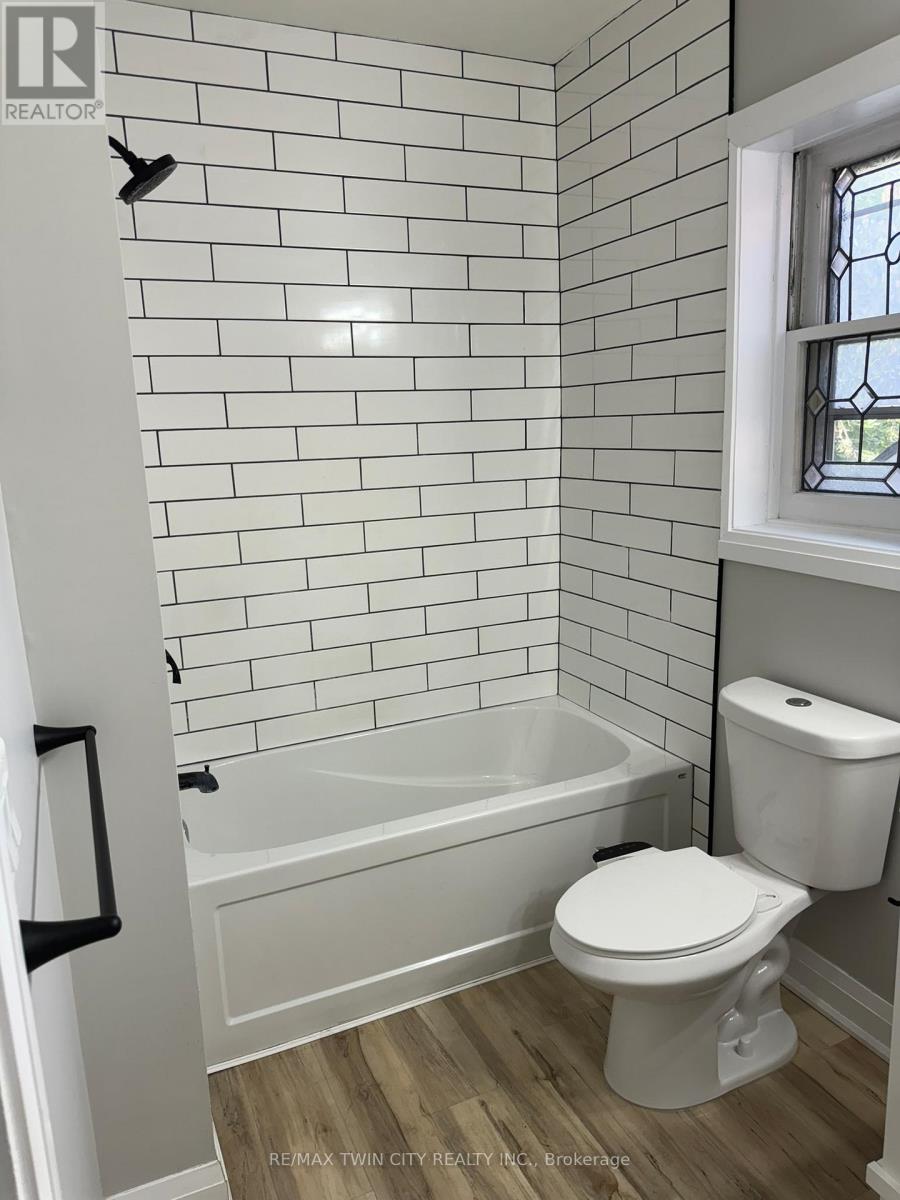 Main - 266 Dalhousie Street, Brantford, Ontario  N3S 3V2 - Photo 29 - X12596398