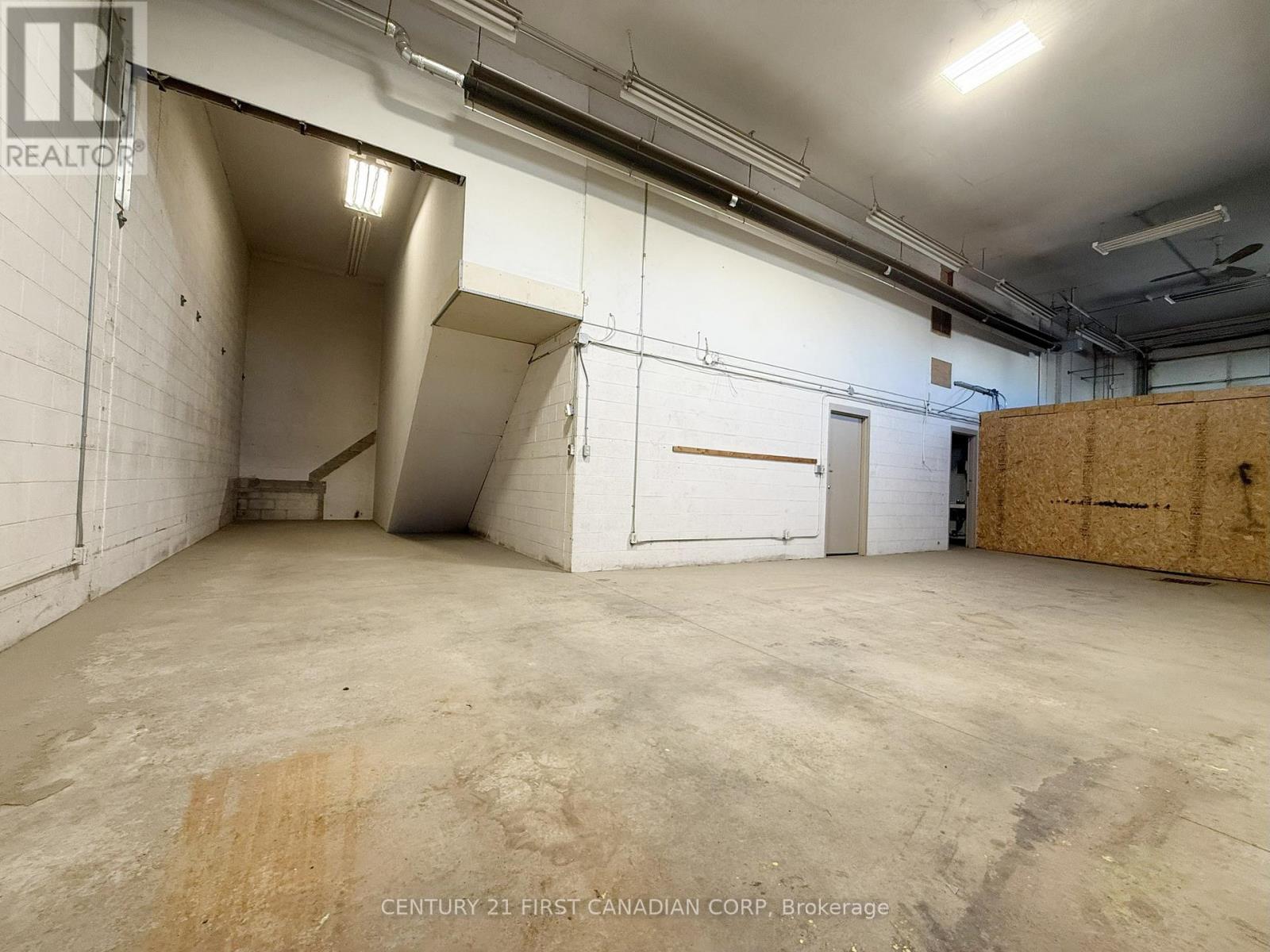 114 - 46 Garnet Road, Brantford, Ontario  N3T 5M1 - Photo 3 - X12585916