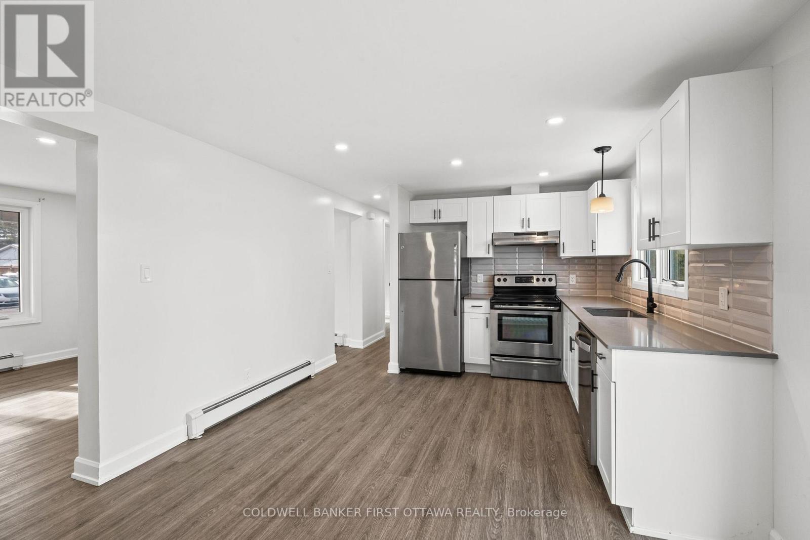 351 Amiens Street, Ottawa, Ontario  K1E 1P1 - Photo 12 - X12595998