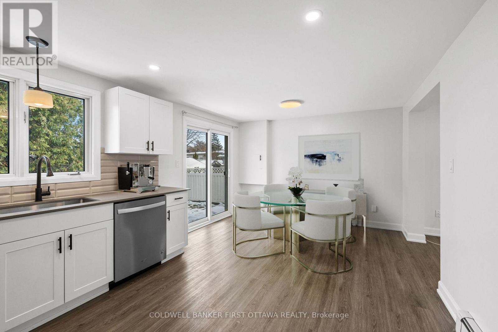 351 Amiens Street, Ottawa, Ontario  K1E 1P1 - Photo 11 - X12595998