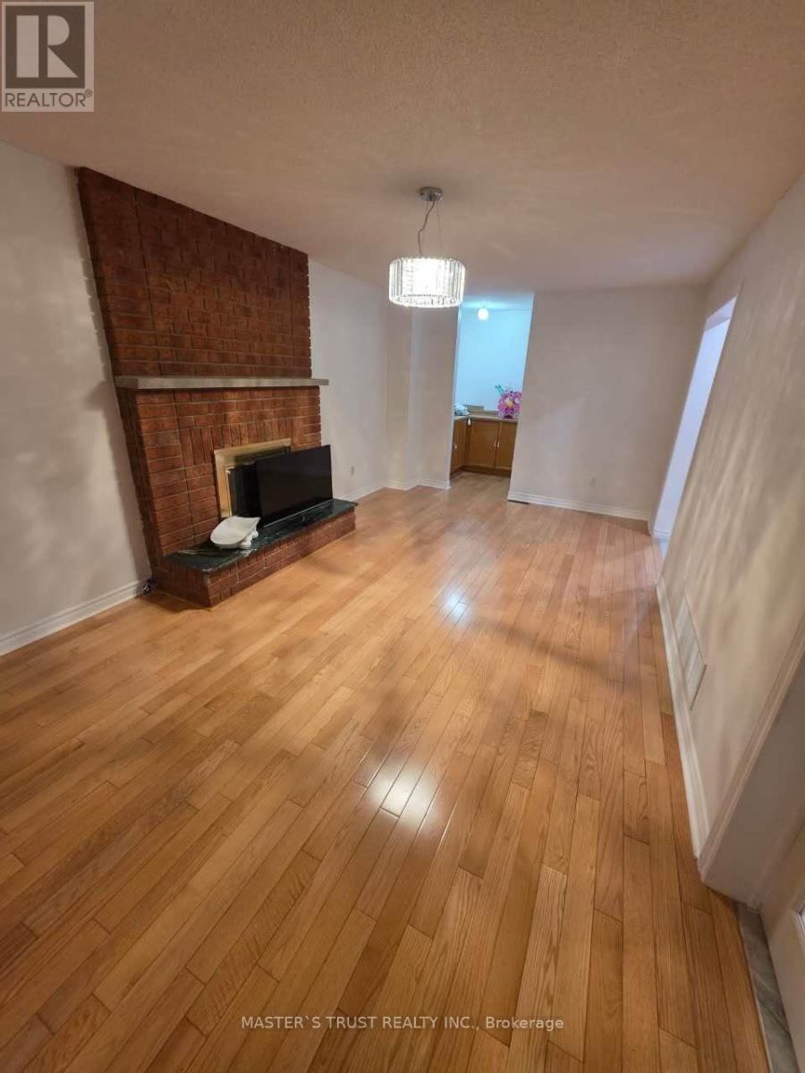 31 Goldhawk Trail, Toronto, Ontario M1V 3R4 - Photo 14 - E12596436