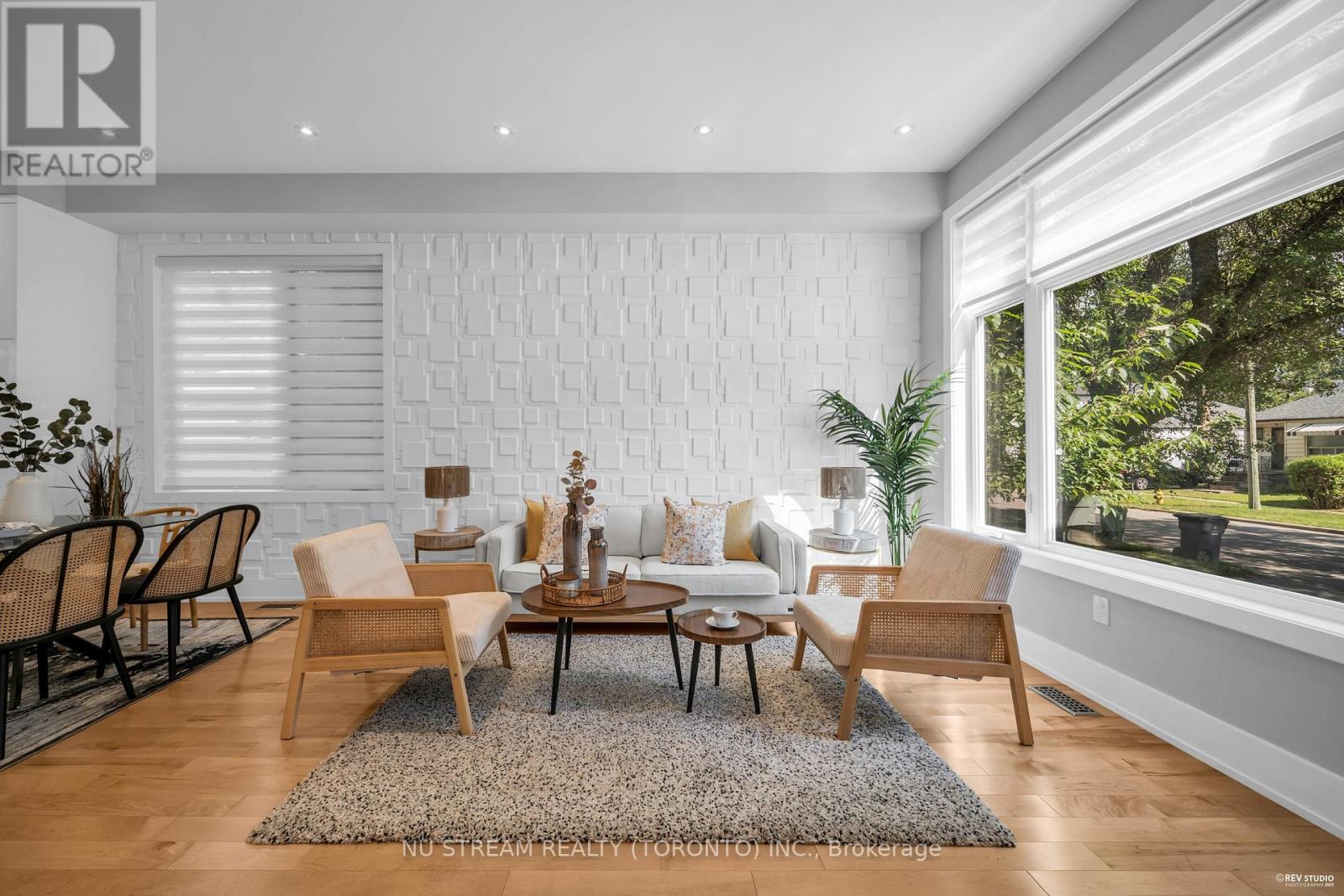 4 Westbourne Avenue, Toronto, Ontario  M1L 2X9 - Photo 3 - E12596444