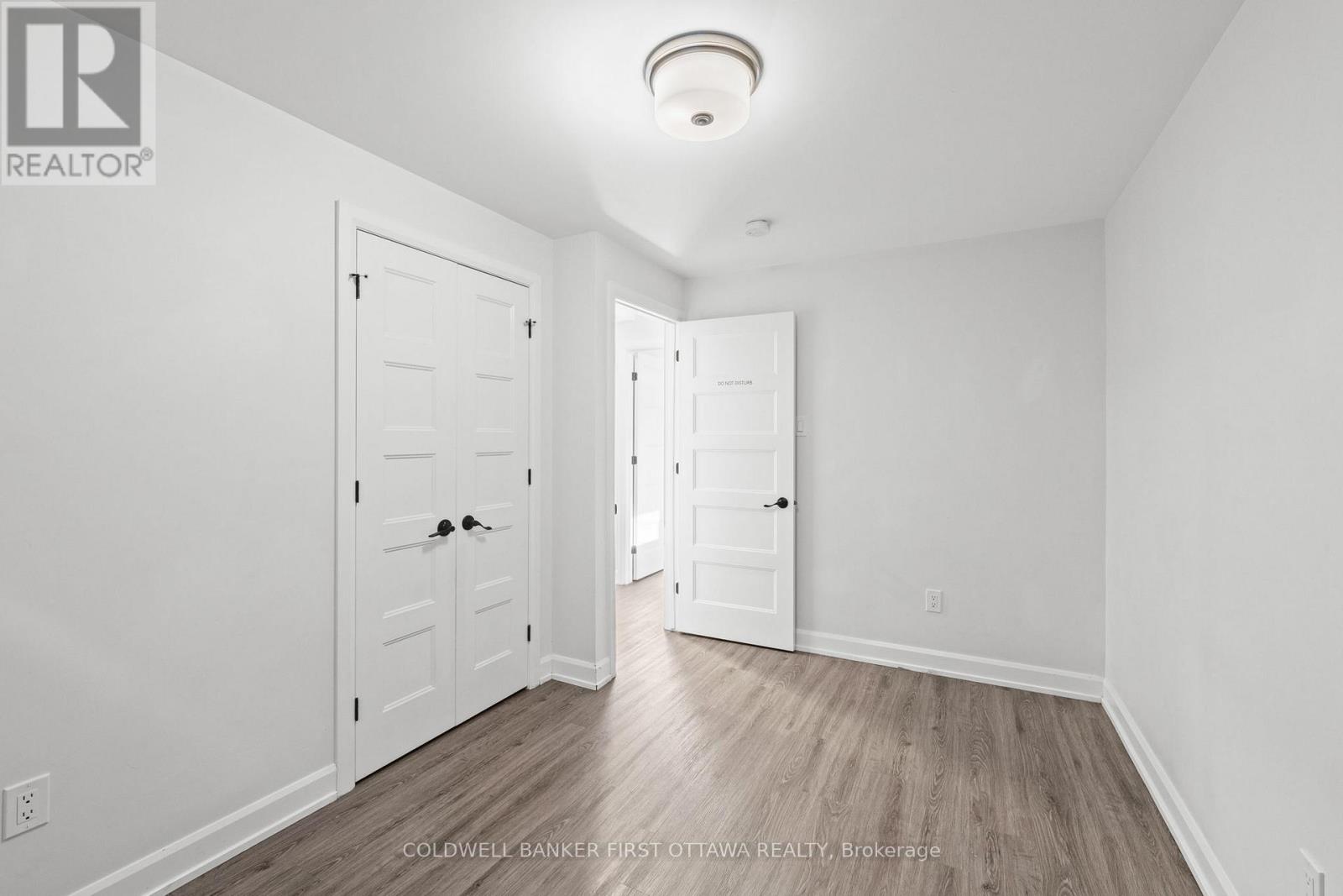 351 Amiens Street, Ottawa, Ontario  K1E 1P1 - Photo 36 - X12595958