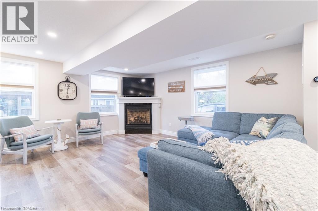 11 Dietrich Crescent, Grand Bend, Ontario  N0M 1T0 - Photo 16 - 40791398