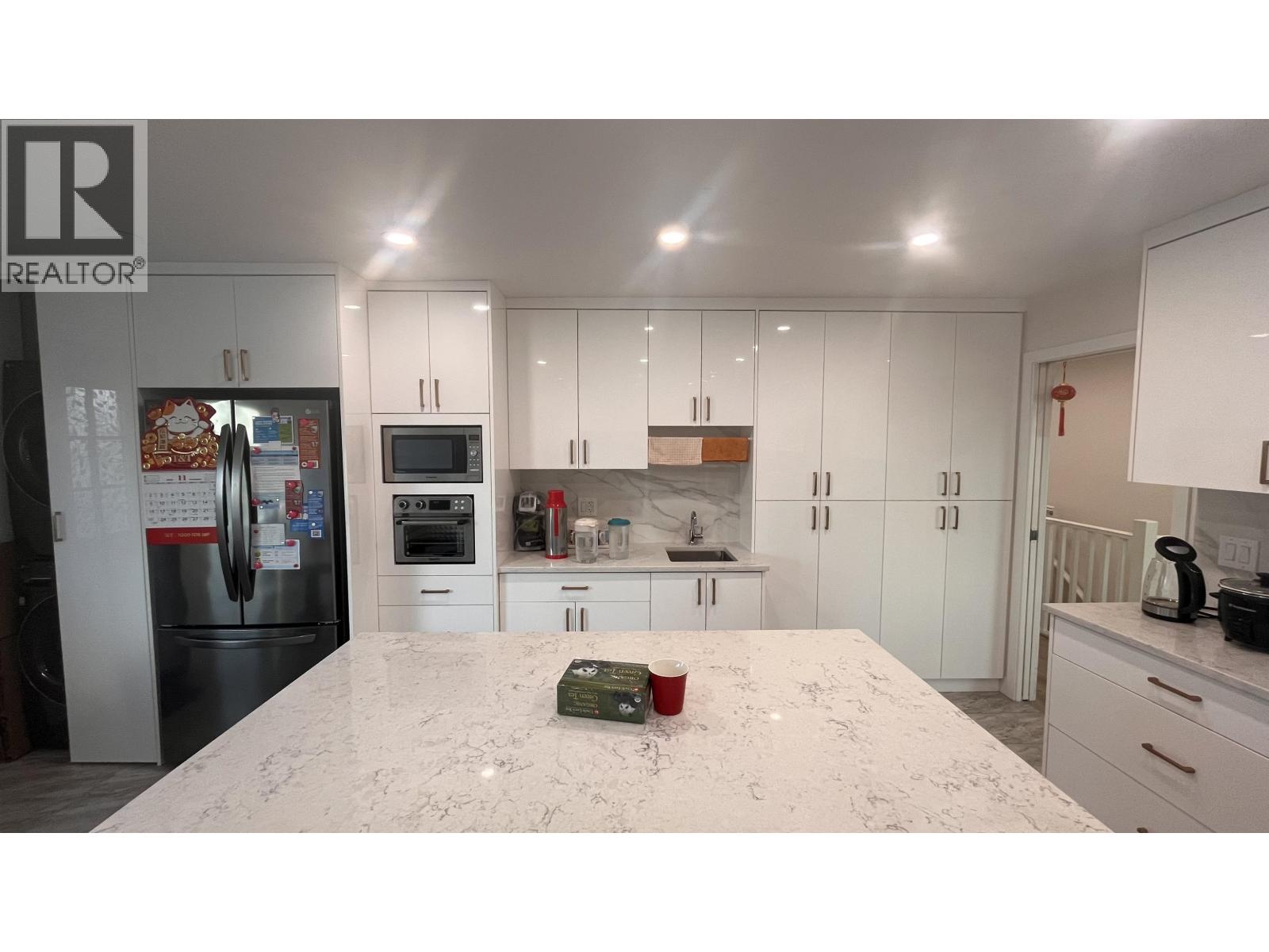 131 Rickman Place, New Westminster, British Columbia  V3L 4P8 - Photo 3 - R3065598