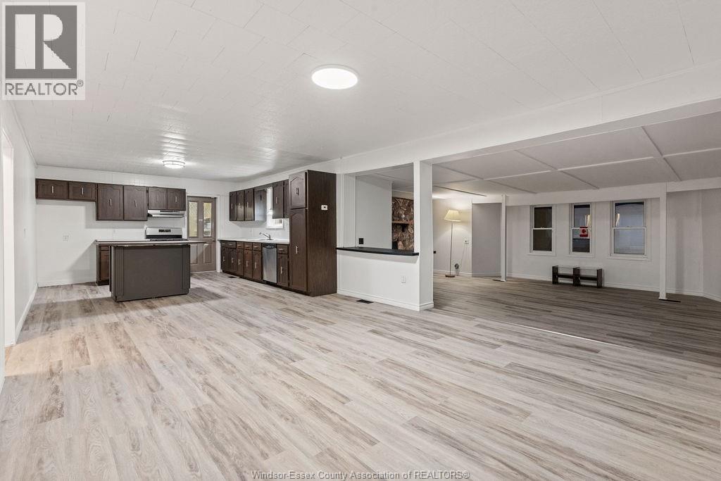 232 Reaume Road, Lasalle, Ontario  N8J 1B1 - Photo 6 - 25031007