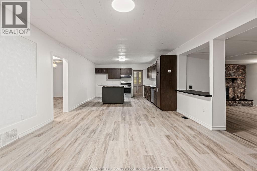 232 Reaume Road, Lasalle, Ontario  N8J 1B1 - Photo 7 - 25031007