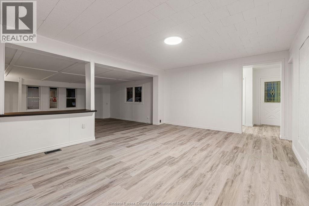 232 Reaume Road, Lasalle, Ontario  N8J 1B1 - Photo 8 - 25031007