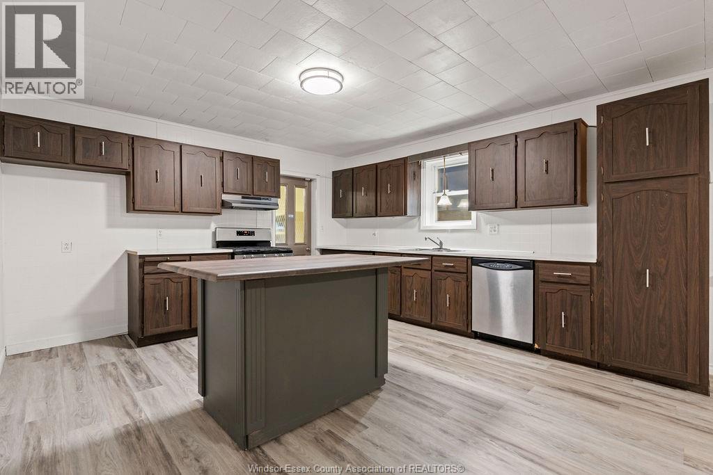 232 Reaume Road, Lasalle, Ontario  N8J 1B1 - Photo 9 - 25031007