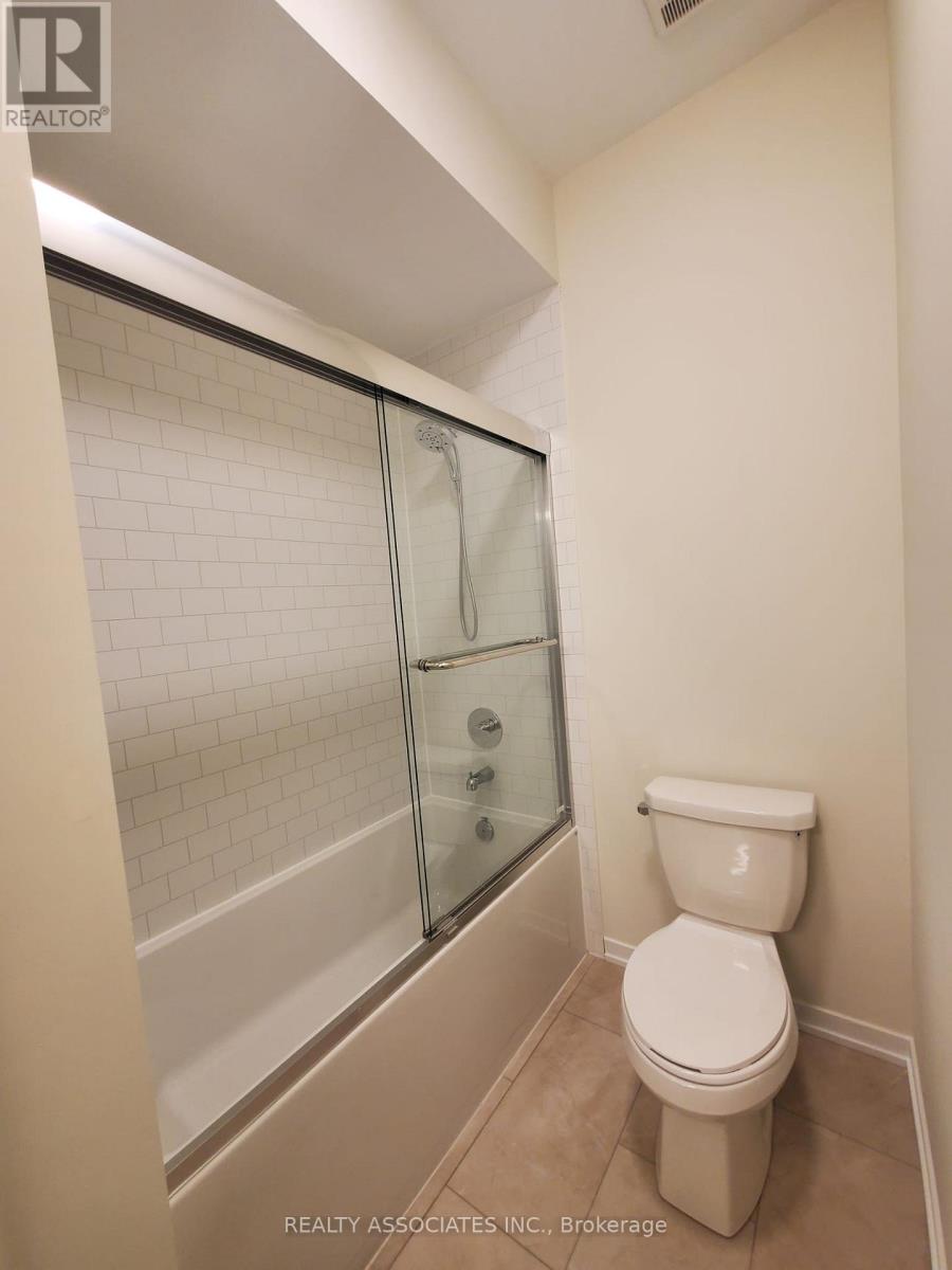 8 Matawin Lane, Richmond Hill, Ontario  L4B 0H8 - Photo 13 - N12580612