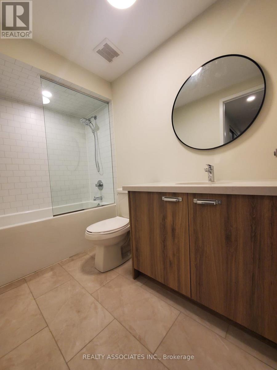 8 Matawin Lane, Richmond Hill, Ontario  L4B 0H8 - Photo 19 - N12580612