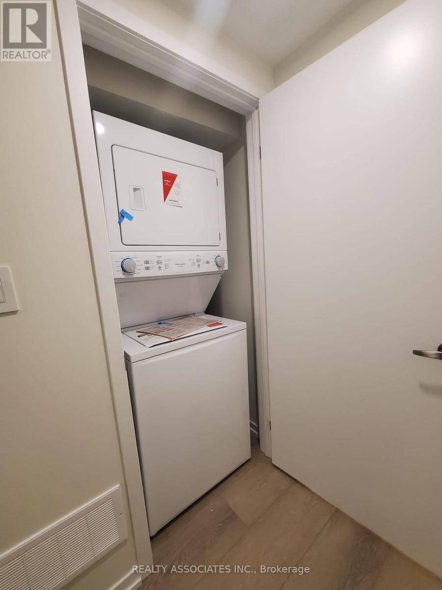 8 Matawin Lane, Richmond Hill, Ontario  L4B 0H8 - Photo 18 - N12580612