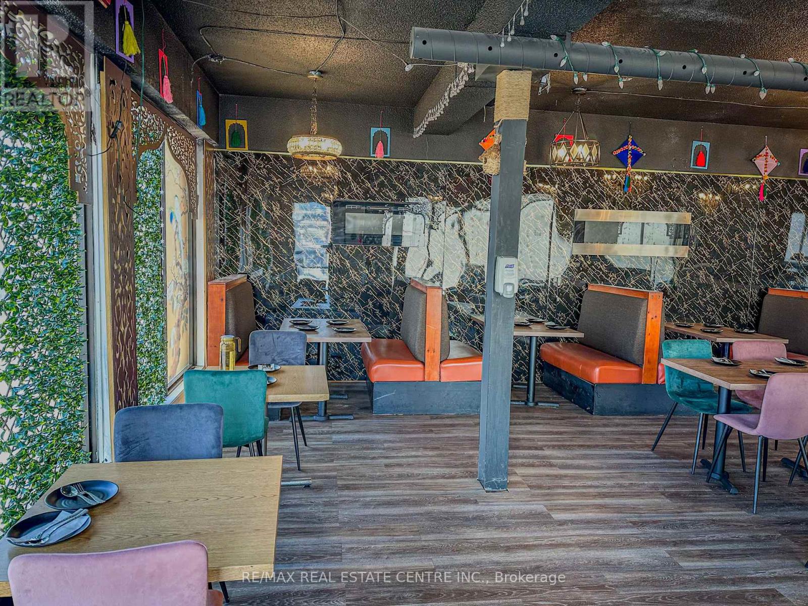 94 Dunlop Street W, Barrie, Ontario  L4M 1A4 - Photo 11 - S12596454