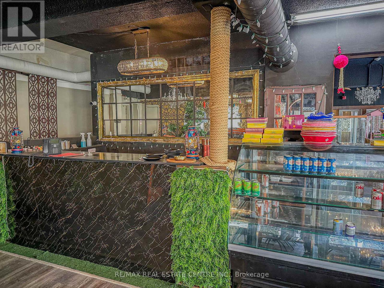 94 Dunlop Street W, Barrie, Ontario  L4M 1A4 - Photo 13 - S12596454