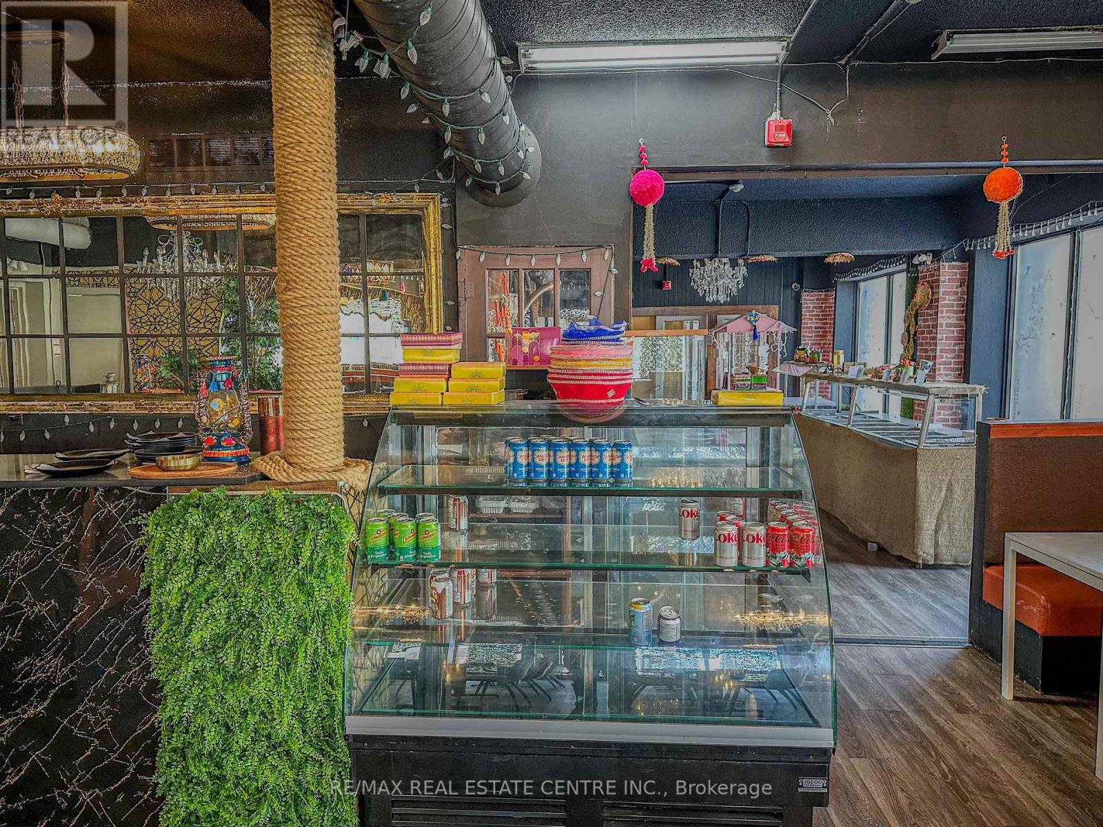 94 Dunlop Street W, Barrie, Ontario  L4M 1A4 - Photo 14 - S12596454