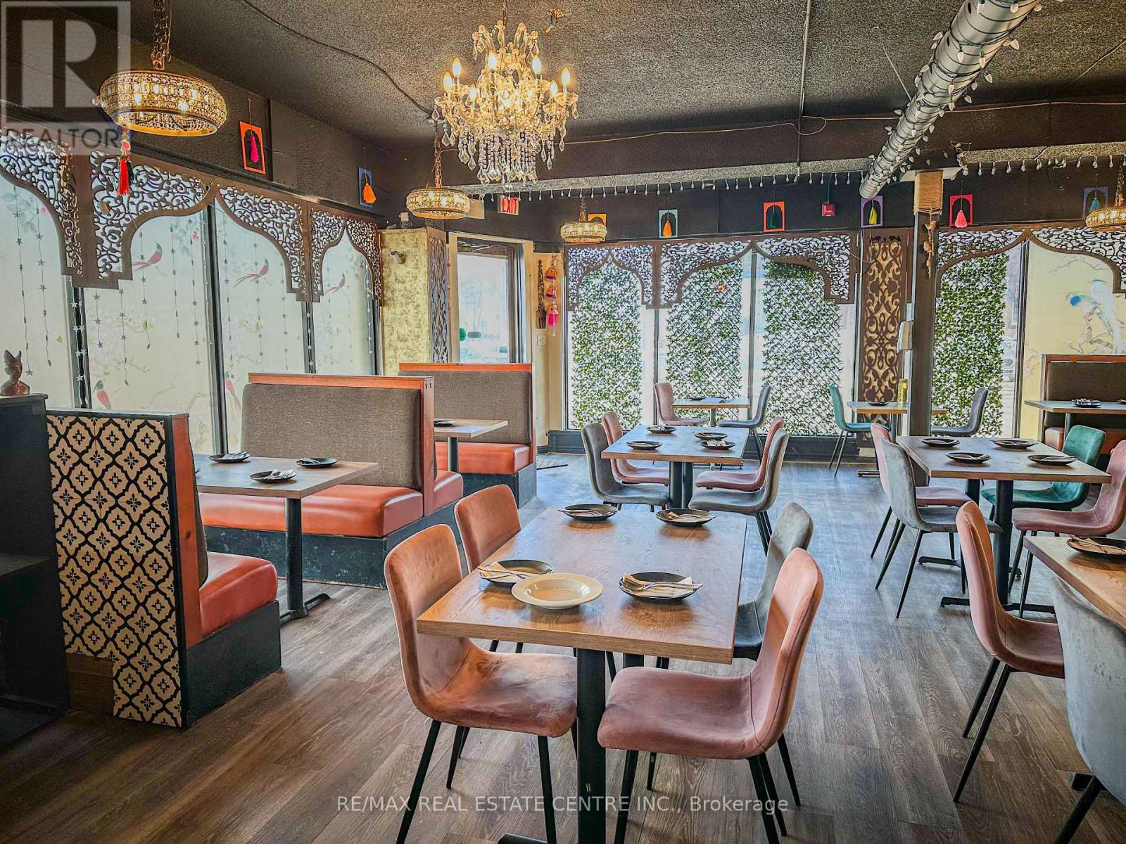 94 Dunlop Street W, Barrie, Ontario  L4M 1A4 - Photo 9 - S12596454