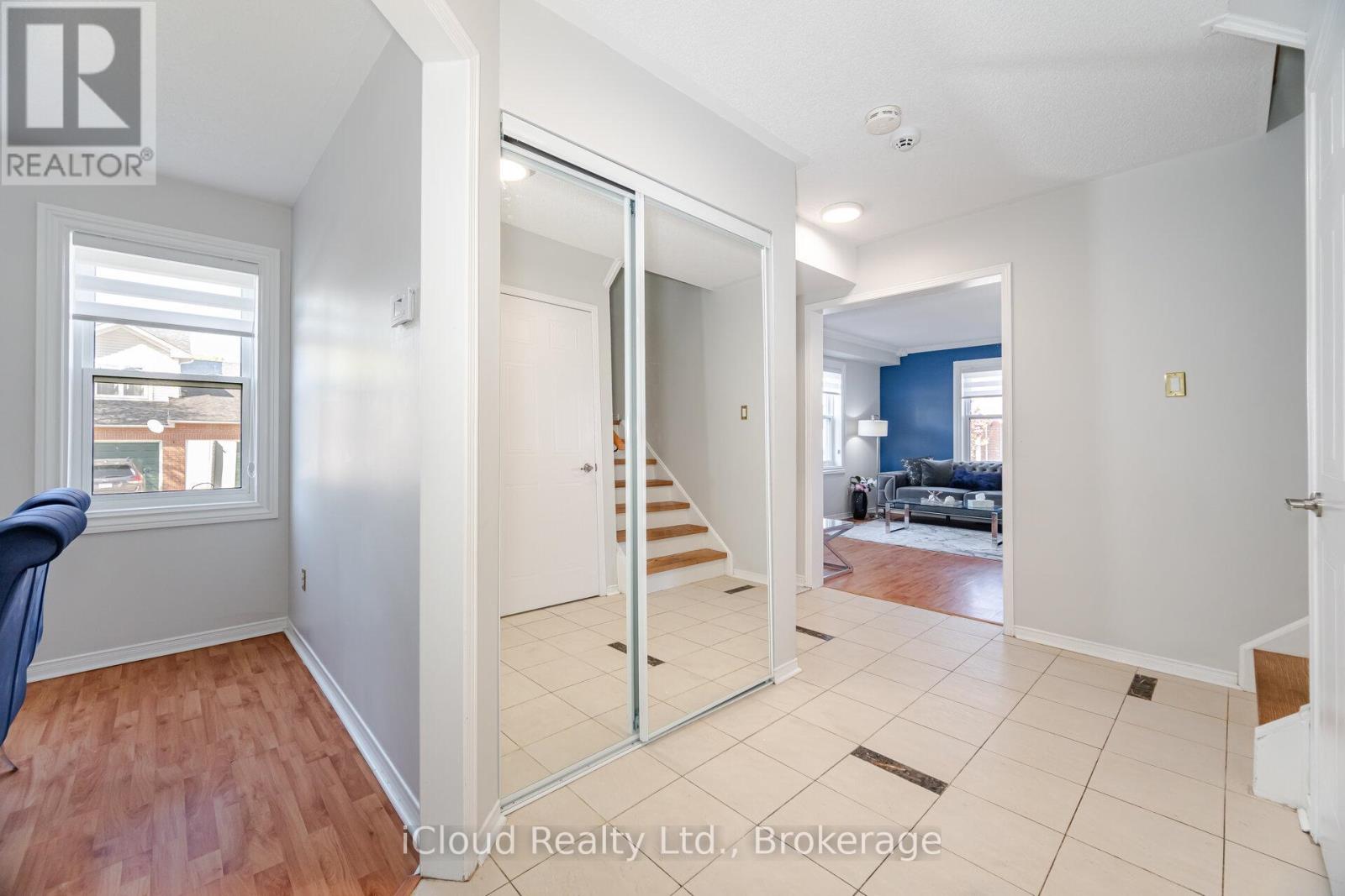 41 - 5659 Glen Erin Drive E, Mississauga, Ontario L5M 5P2 - Photo 11 - W12596448