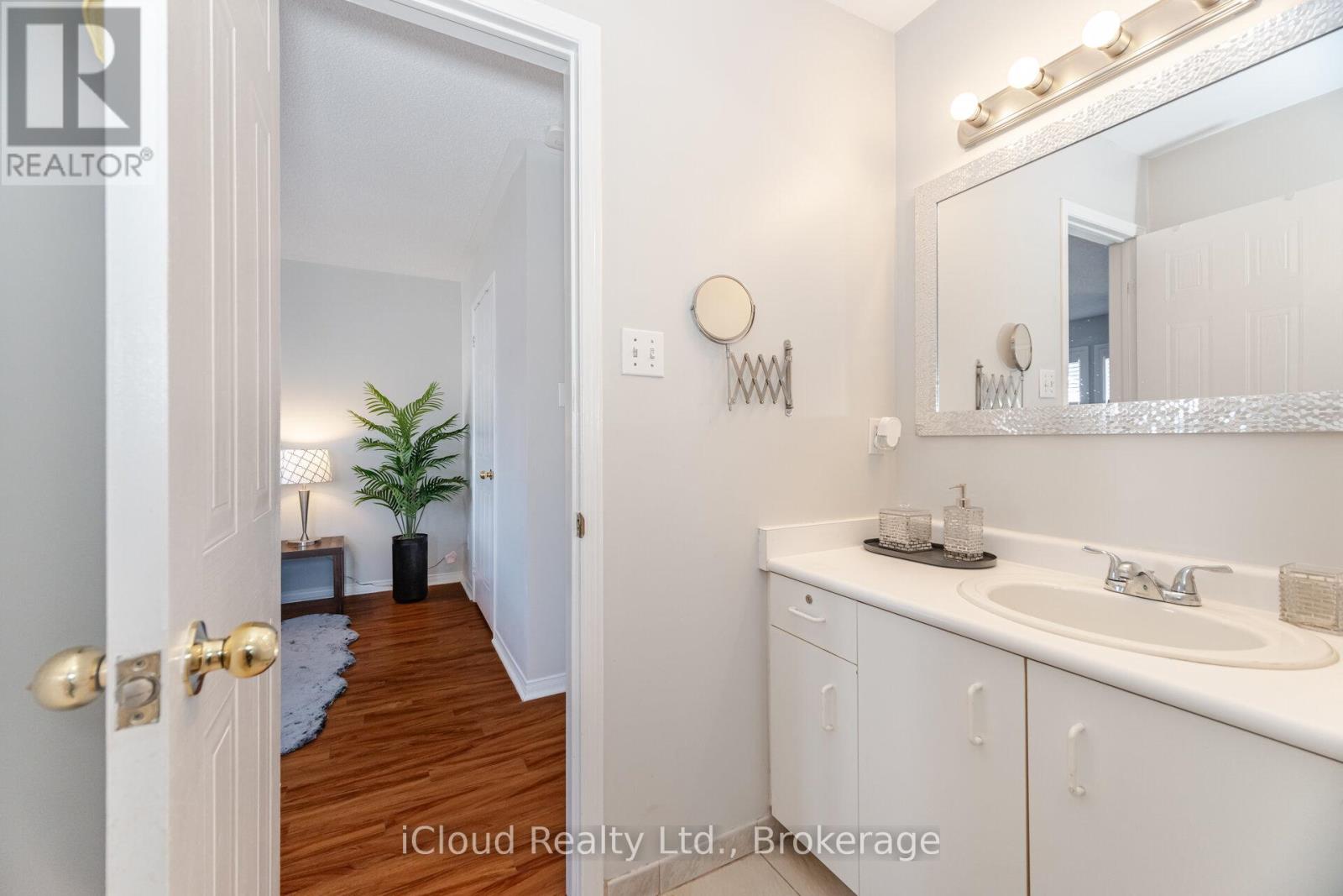 41 - 5659 Glen Erin Drive E, Mississauga, Ontario L5M 5P2 - Photo 26 - W12596448