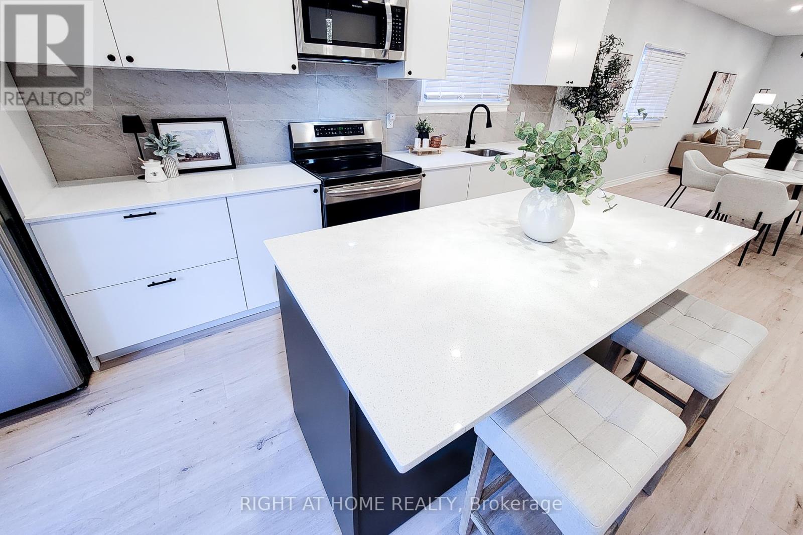 24 Albemarle Street, Hamilton, Ontario  L8L 7G4 - Photo 18 - X12596456