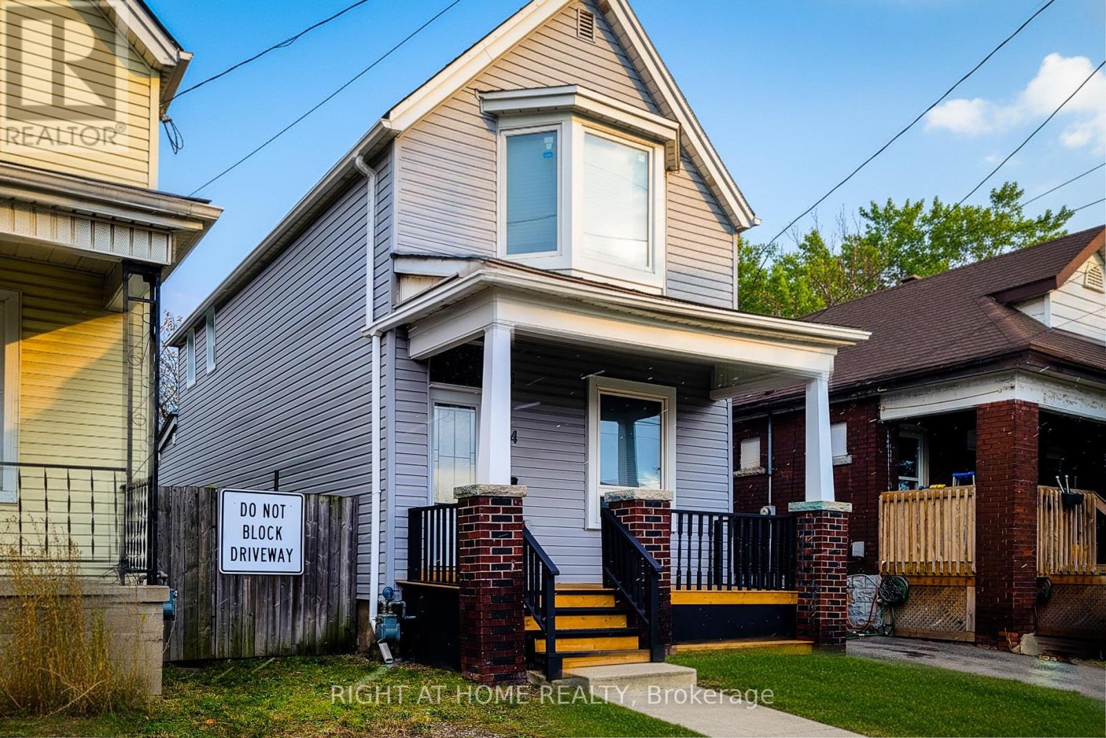 24 Albemarle Street, Hamilton, Ontario  L8L 7G4 - Photo 2 - X12596456