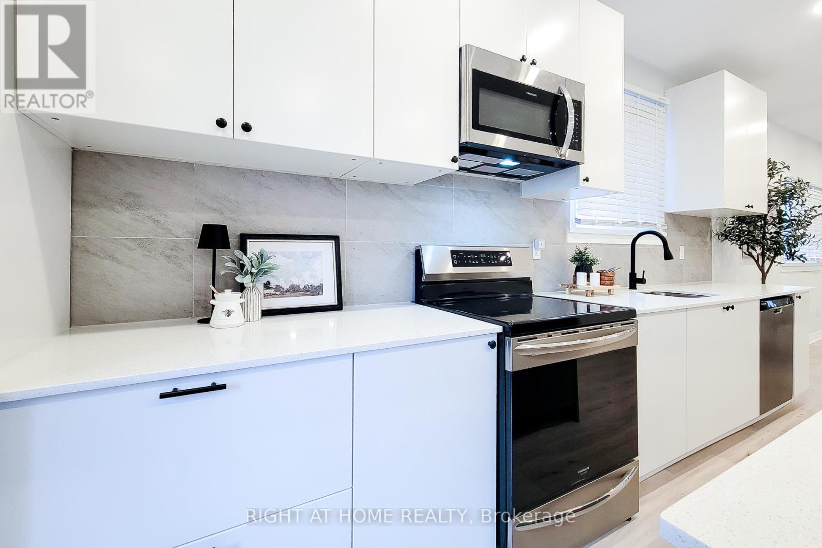 24 Albemarle Street, Hamilton, Ontario  L8L 7G4 - Photo 21 - X12596456