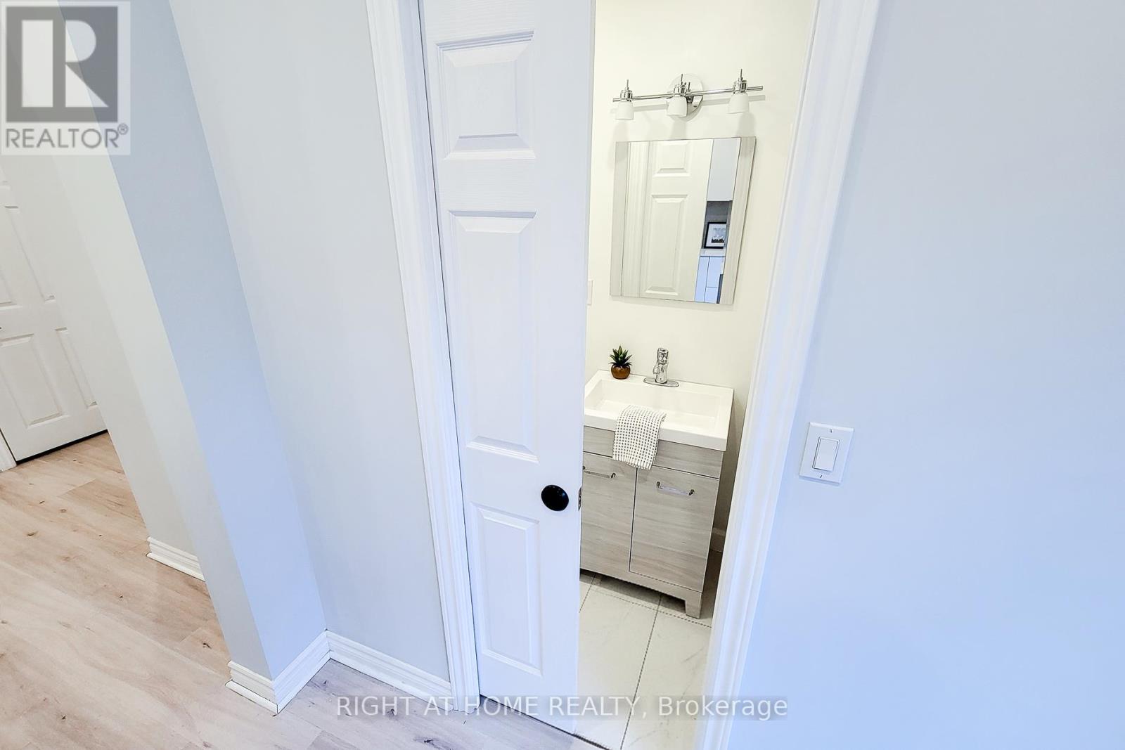 24 Albemarle Street, Hamilton, Ontario  L8L 7G4 - Photo 23 - X12596456