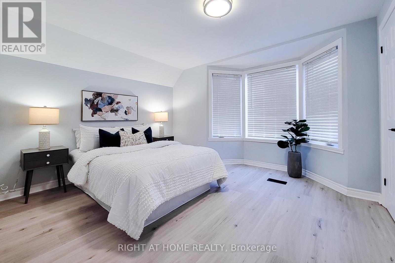 24 Albemarle Street, Hamilton, Ontario  L8L 7G4 - Photo 29 - X12596456