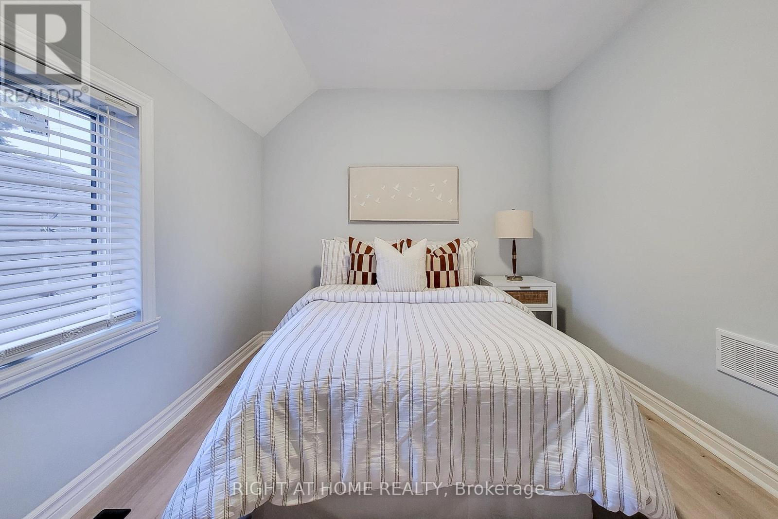 24 Albemarle Street, Hamilton, Ontario  L8L 7G4 - Photo 34 - X12596456