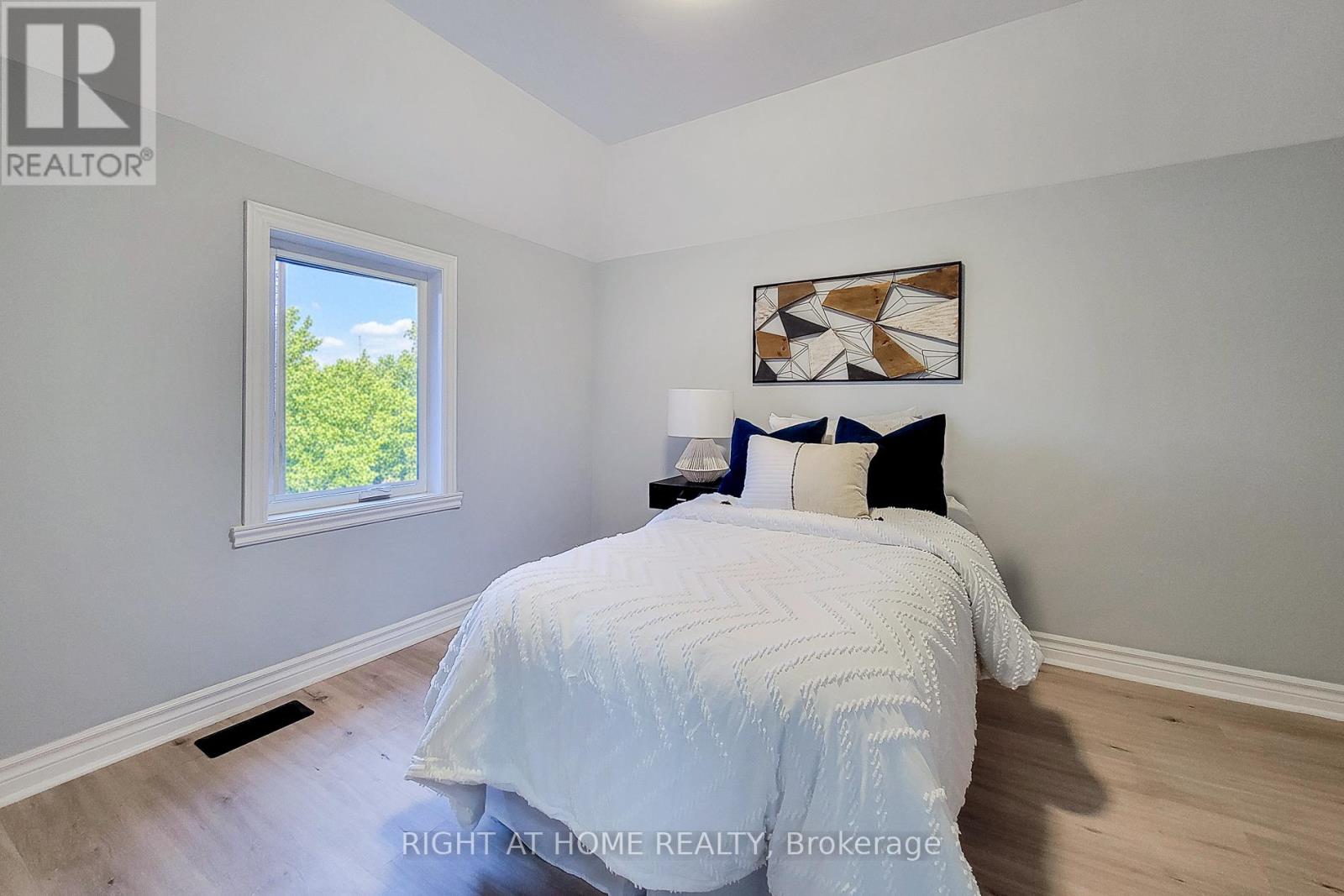 24 Albemarle Street, Hamilton, Ontario  L8L 7G4 - Photo 35 - X12596456