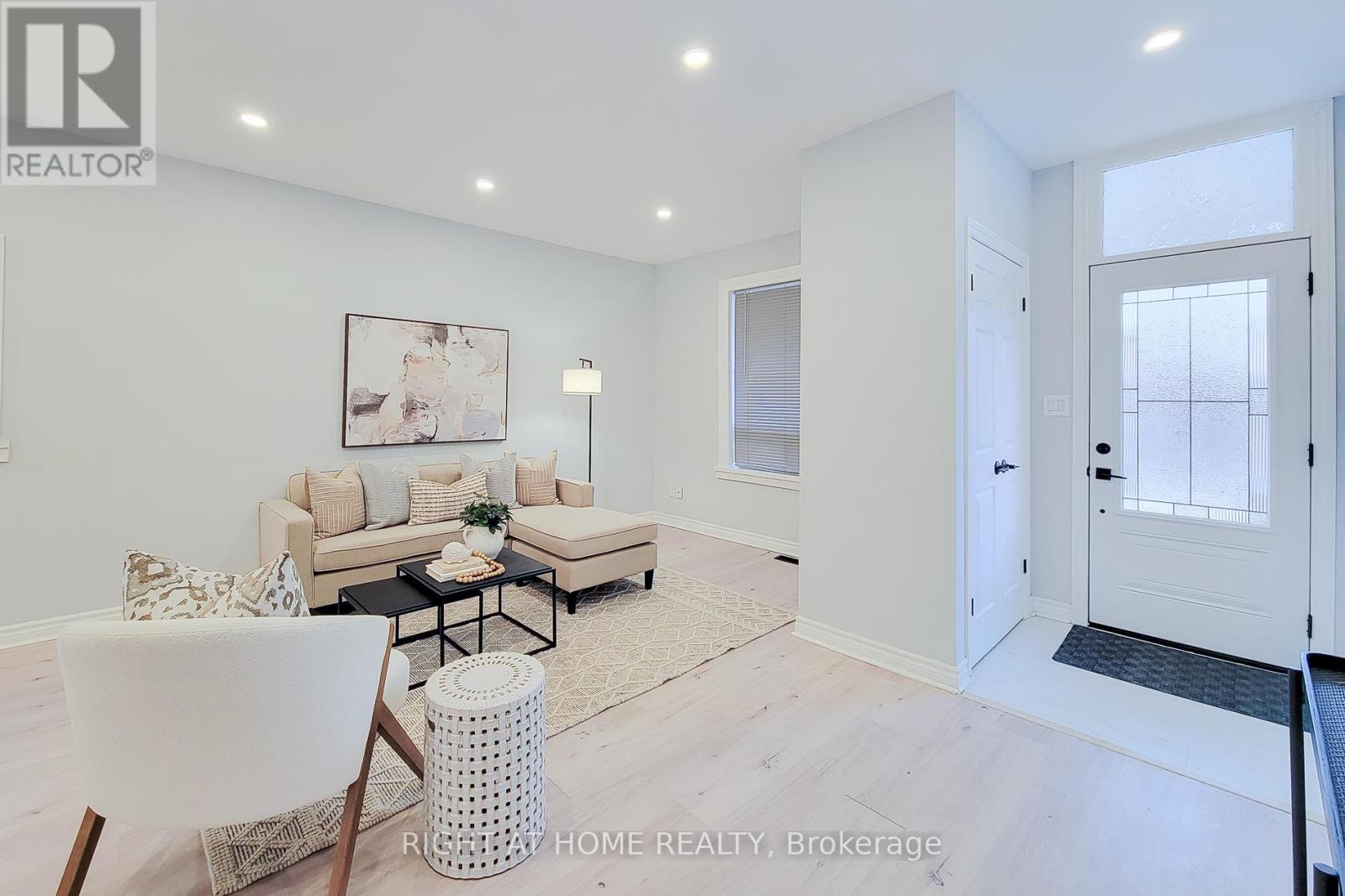 24 Albemarle Street, Hamilton, Ontario  L8L 7G4 - Photo 8 - X12596456