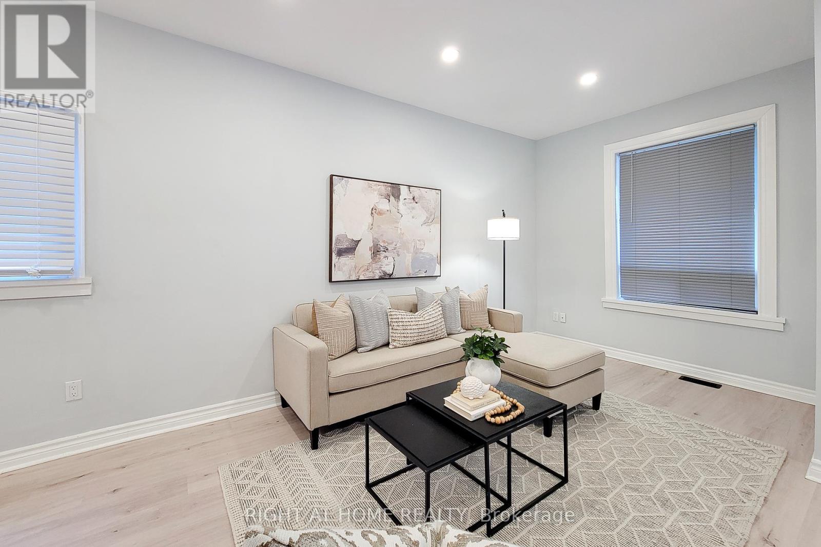 24 Albemarle Street, Hamilton, Ontario  L8L 7G4 - Photo 9 - X12596456